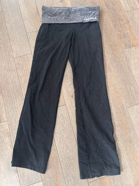 Victoria's Secret PINK Black Yoga Pants with fold over waistband size small
